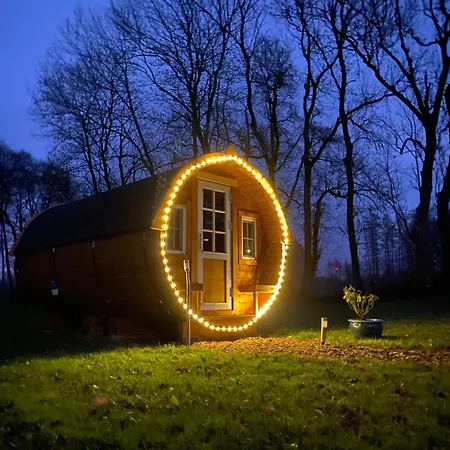 Kuhle Auszeit - Rosenfass Ferienhaus